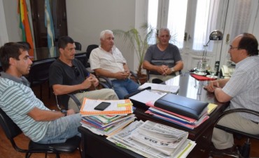 El Intendente se reunio con la comisión directiva del Club Defensores de Atucha
