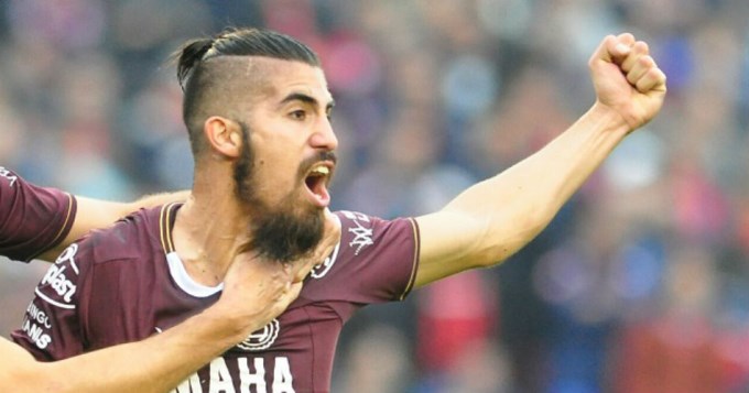 Boca abrochó su primer refuerzo: Junior Benítez