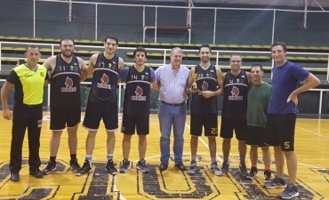 Nomade se consagro campeon del II Torneo de Maxibasquet