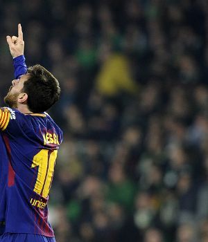 Con doblete de Messi, el Barça mantiene su hegemonía