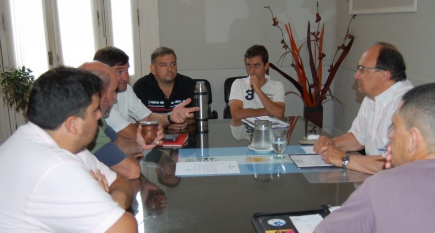 Autoridades de Club Huracán se reunieron con el Intendente