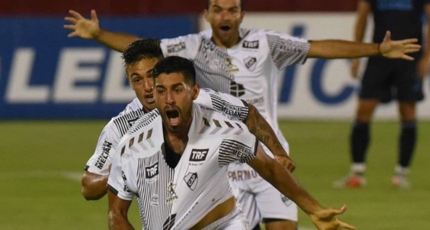 Después de 22 años Platense jugará la Liga Profesional