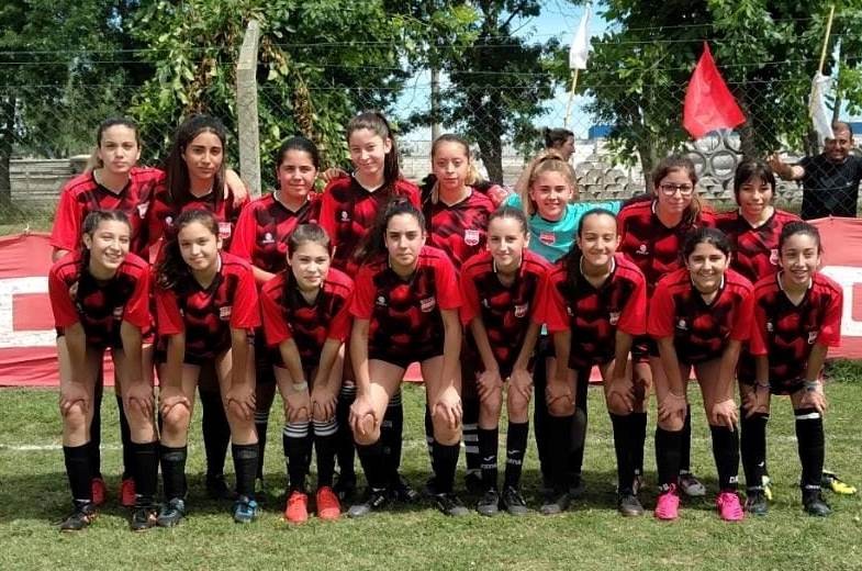 Fútbol Femenino: La Lola venció a Unión Apeadero y es campeón en sub14