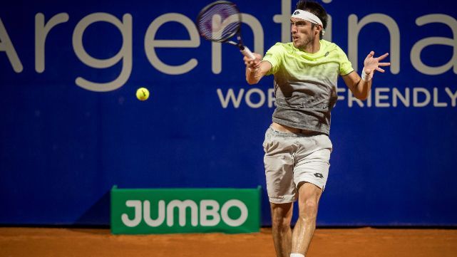 Mayer venció a Fognini y avanza en el Argentina Open