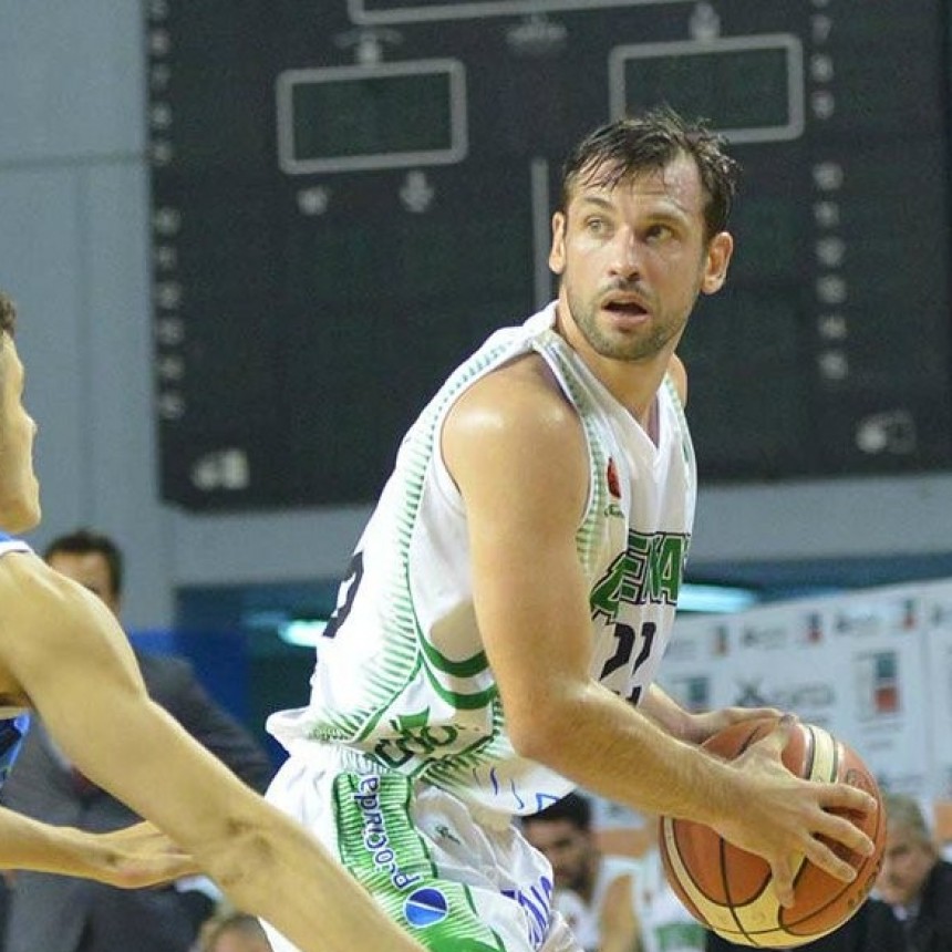 Atenas le ganó a Peñarol 101 a 88