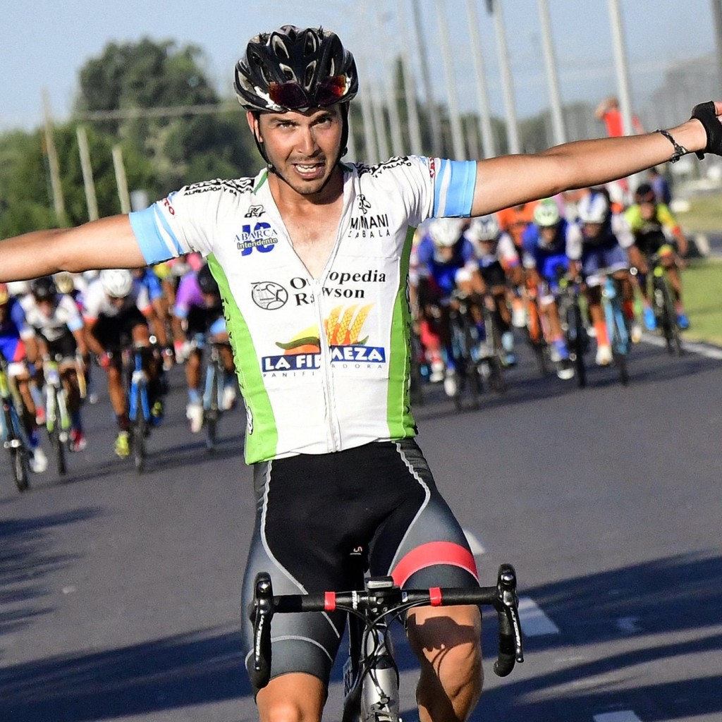 Barrientos ganó la quinta etapa de la Doble Bragado