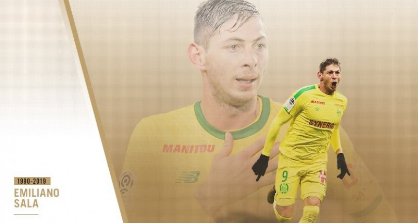 Minuto de silencio por Emiliano Sala