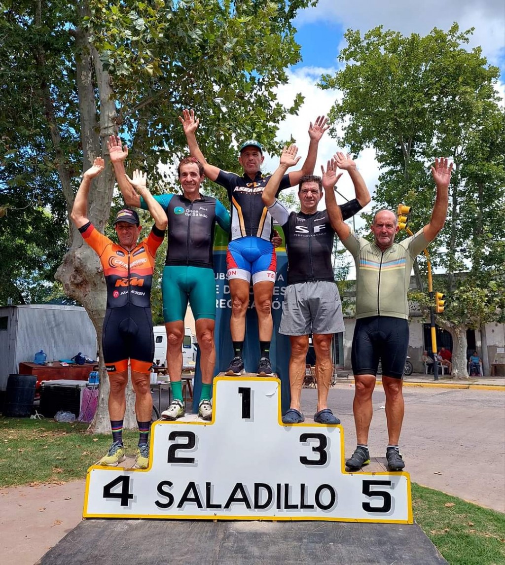 Ciclismo: Se corrió el Gran Premio Ciudad de Saladillo