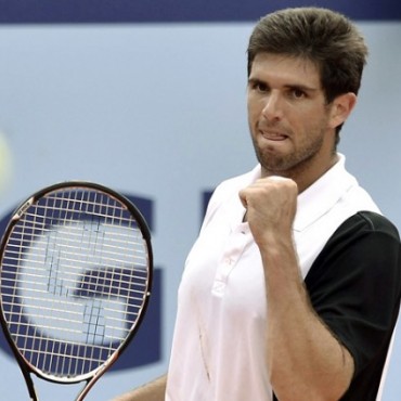 El azule&ntilde;o Delbonis gan&oacute; y Argentina clasific&oacute; a cuartos de final de la Copa Davis