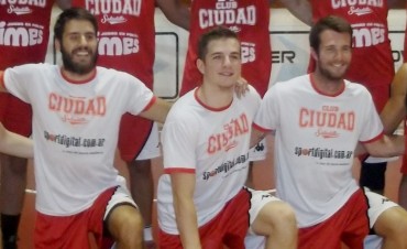 De la mano de Santiago El Grande, Ciudadanos tomaron Atenas