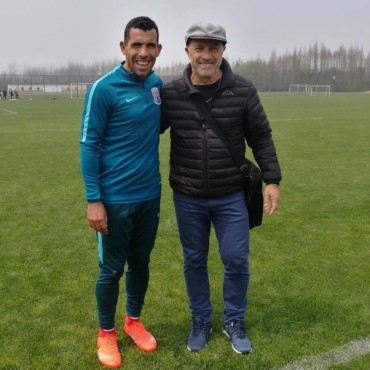 El Vasco estuvo con Carlitos en el entrenamiento del Shenhua Shangai