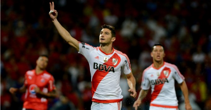 A pesar del diluvio, River goleó en Colombia