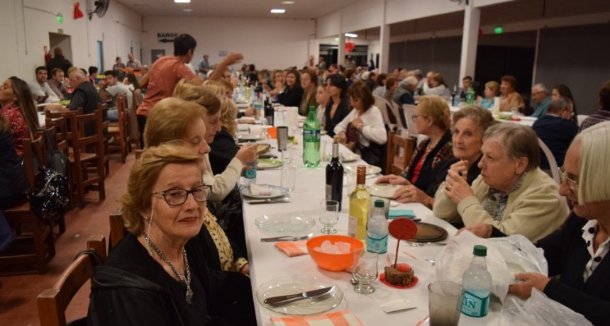 Cena del reencuentro del Club La Lola