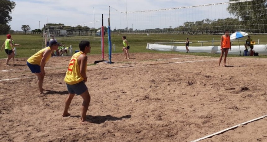 Se realizo Torneo de Beach Voley en el Automóvil club