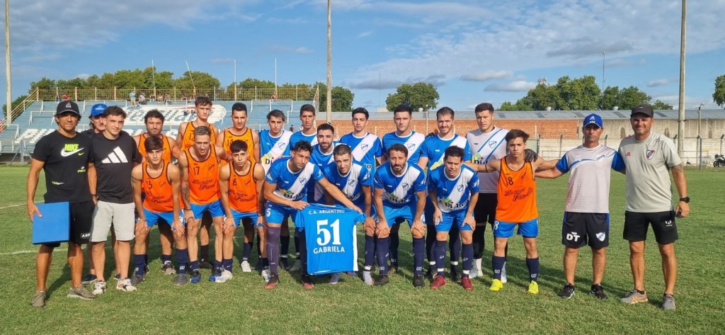 Argentino derrotó al Deportivo Alvear. Goleada de Apeadero ante Huracán 