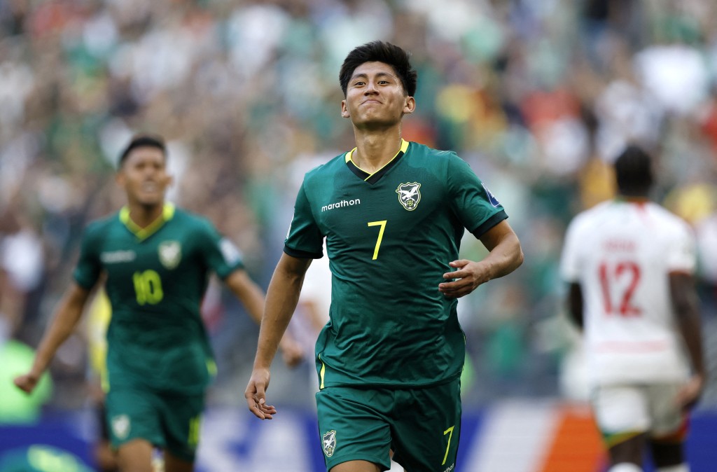 Bolivia venci&oacute; 2-1 a Surinam y enfrentar&aacute; a Irak en la final del Repechaje por un lugar en el Mundial 2026