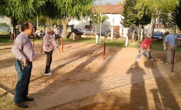 El Intendente presenci&oacute; las pr&aacute;cticas de tejo