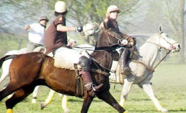 La Totora juega la Copa 90 Aniversario de la Sociedad Rural de Bolívar