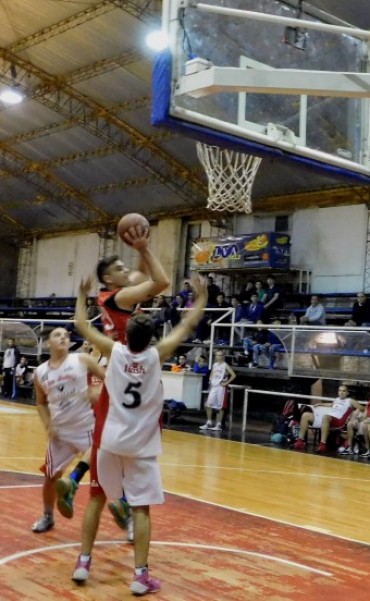 Victoria de Ciudad de Saladillo ante Atlético de Nueve de Julio