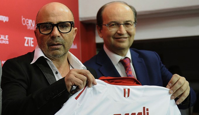 Sevilla admitió que la AFA busca a Sampaoli