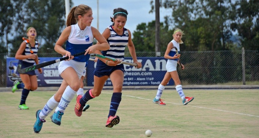 Saladillo Hockey jugó ante Los Cincuentas de Tandil