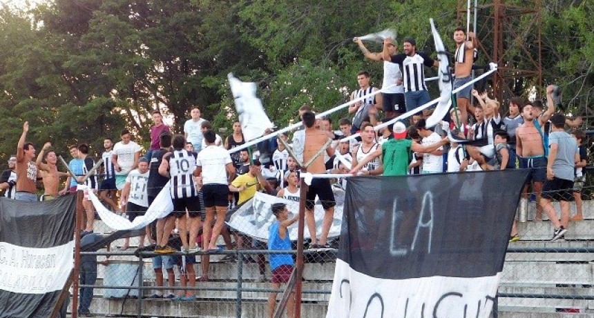 Huracán de Saladillo va por la gloria este domingo ante Atlético Miramar