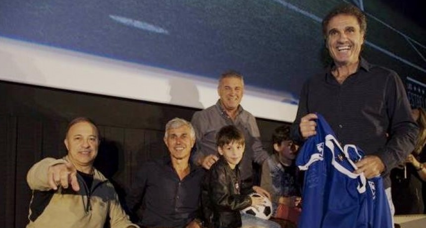 El Vasco junto a cuatro campeones del 86 estarán en  Olavarría