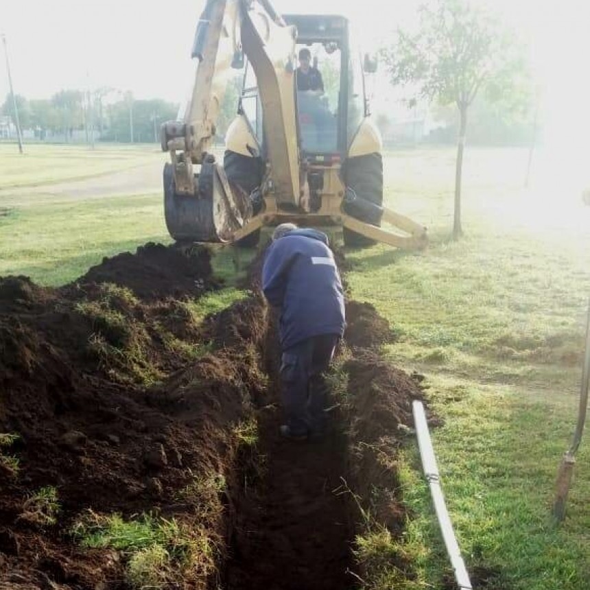 Obras en la pista de atletismo en Saladillo