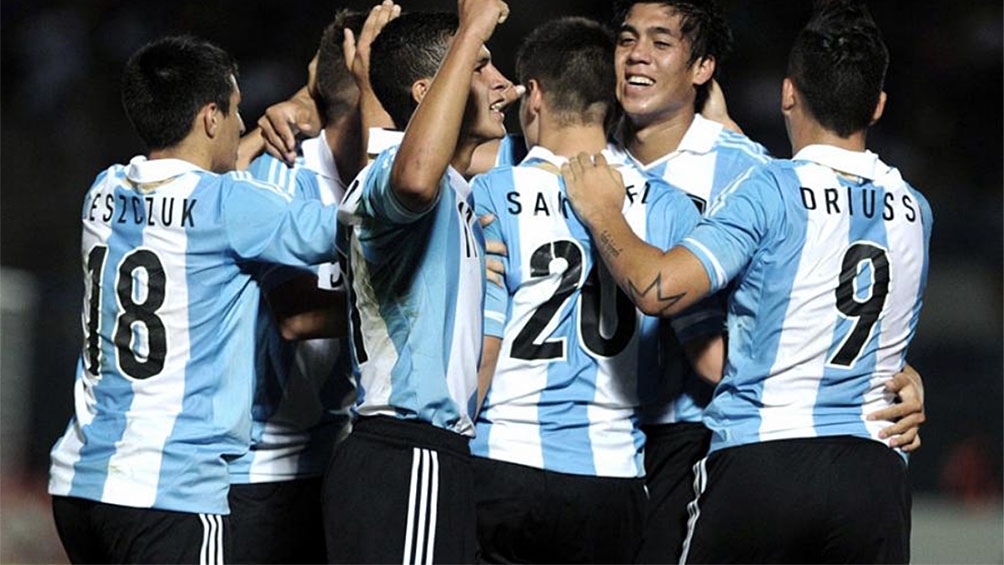 Argentina va por la victoria ante Uruguay en el hexagonal final