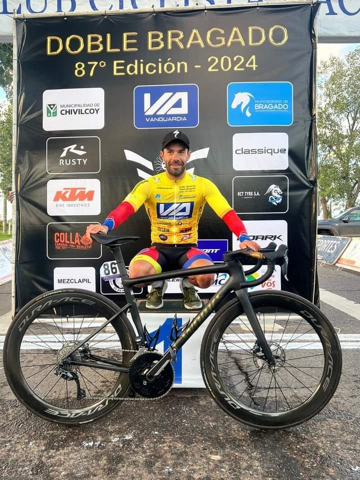 Ciclismo: El uruguayo Anchieri ganó la 1° etapa de Doble Bragado 