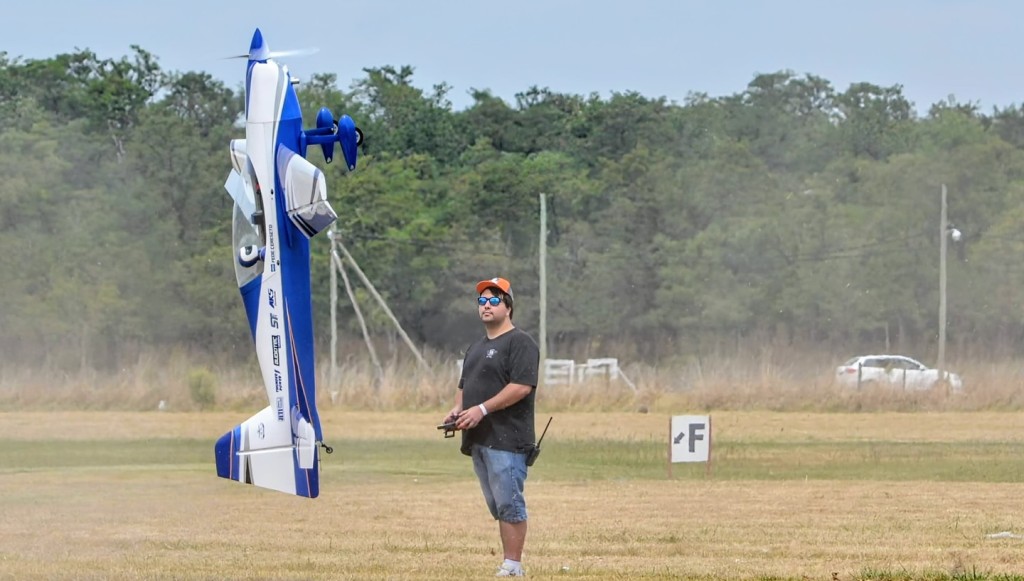 El argentino Federico Cereseto Campe&oacute;n del Mundo en Aeromodelismo
