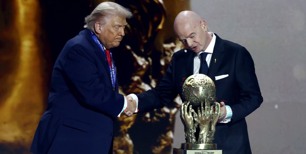 Condones asesinos y un Mundial de sangre fresca