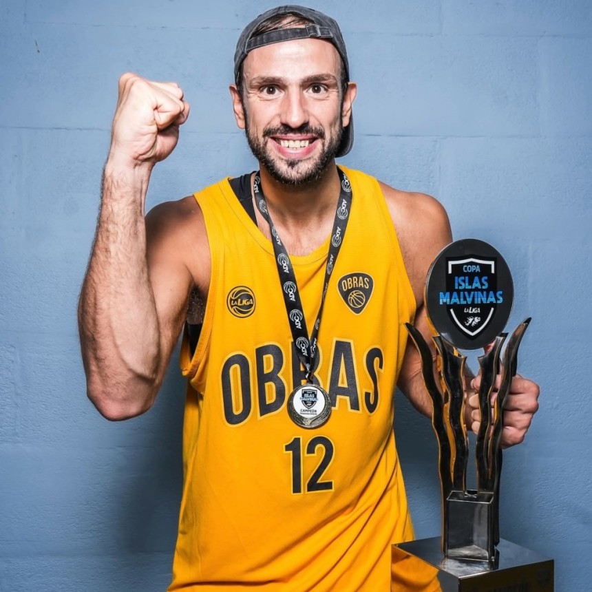 Marcos Del&iacute;a y una vuelta a la LNB a puro festejo