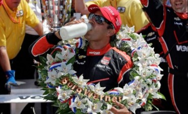 Juan Pablo Montoya gan&oacute; por segunda vez las 500 Millas de Indian&aacute;polis