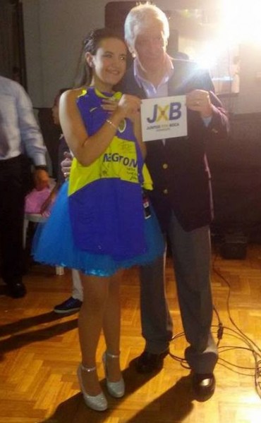 Juntos X Boca en cumplea&ntilde;os de 15: Camila recibi&oacute; camiseta autografiada