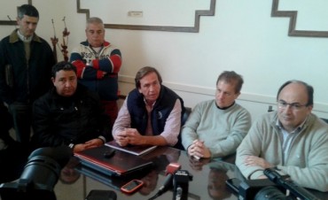 Jos&eacute; Luis Salom&oacute;n recibi&oacute; a dirigentes del Rugby, Paintball y Argentino