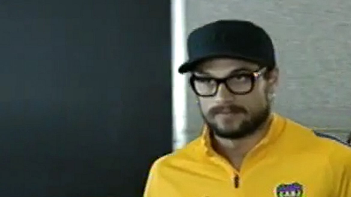 Con Tevez y Osvaldo a la cabeza, Boca partió rumbo a Uruguay