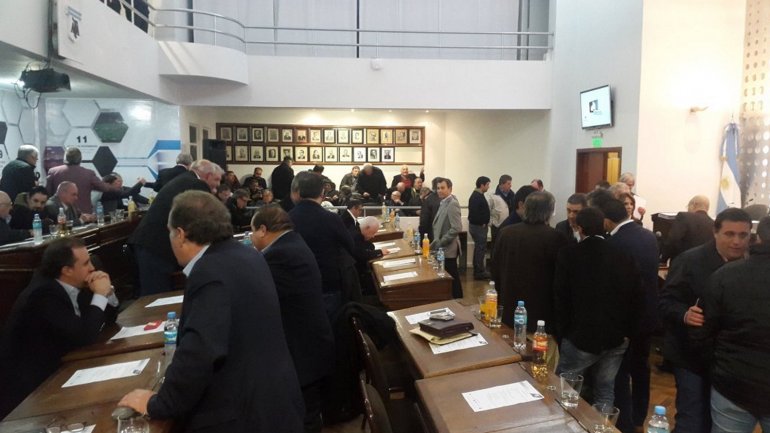 El AFA gate, caliente como nunca: "Quieren que el voto de Boca valga 5 y el de Yupanqui, 1"