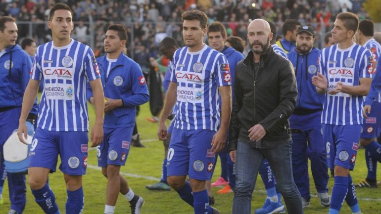 Méndez, entre el dolor y la suspicacia: 