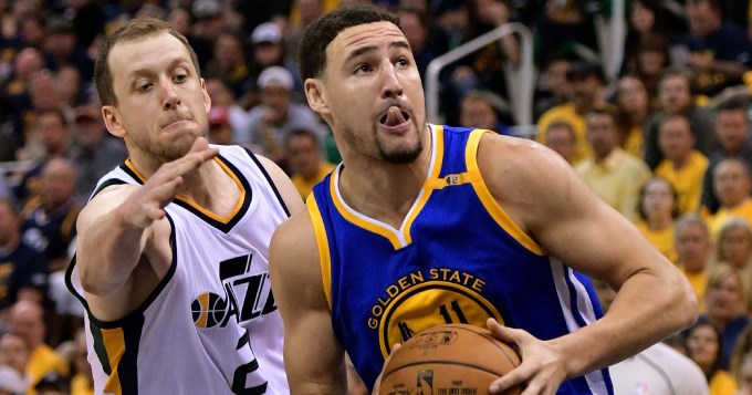 Golden State imitó a Cleveland y barrió a Utah 