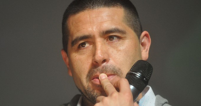 ¿Retorna la magia? Riquelme volvería a ponerse los cortos