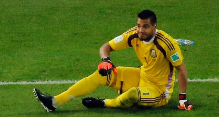 Romero afuera del Mundial por lesión en una rodilla