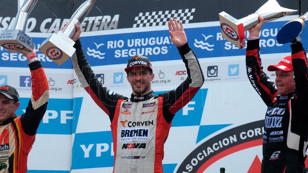 Rossi festejó en Rosario su primera victoria del año