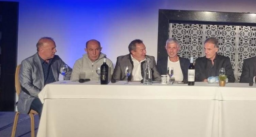 Campeones del 86: Presentaron sus vinos “La Final” y “Héroes” 