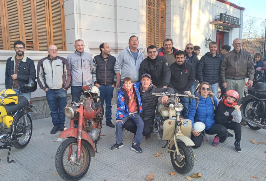 En Saladillo: Club de Motos Antiguas concretó su “4ta. Salida a los Museos” 