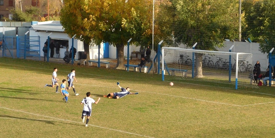 Primera divisi&oacute;n: Triunfos de Atucha y Argentino para seguir arriba