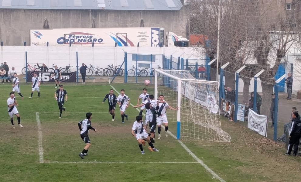 Torneo Apertura: Partidazo entre Oro Verde y Uni&oacute;n Apeadero