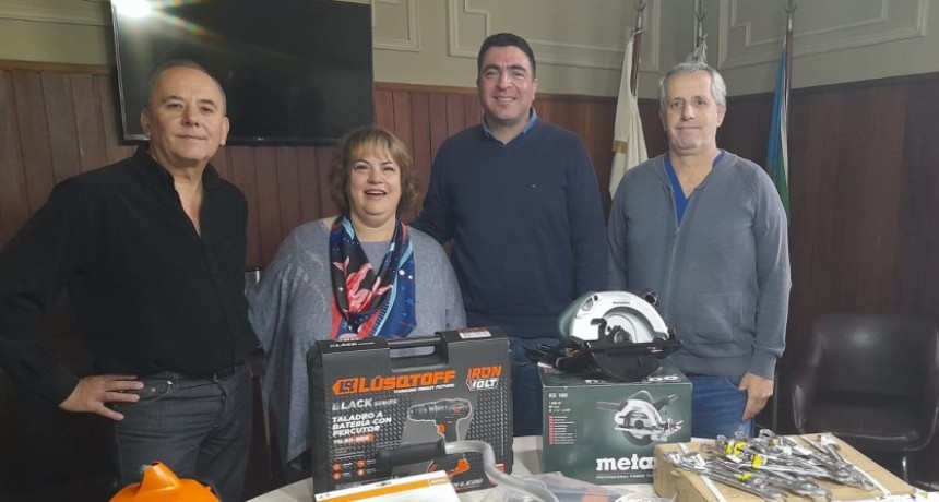 ACCI&Oacute;N COOPERATIVA: Nuevos aportes de la CES al Hospital Posadas