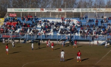 Argentino y Hurac&aacute;n se adelantaron en la serie de Semifinales