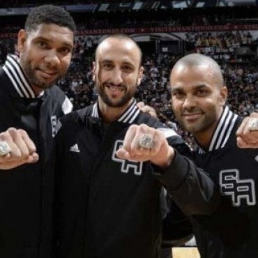 NBA: Parker quiere que Manu y Duncan jueguen un a&ntilde;o m&aacute;s